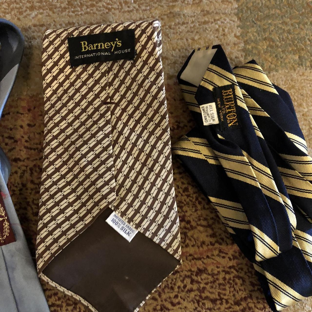 Barney's Men's Accessory (4)