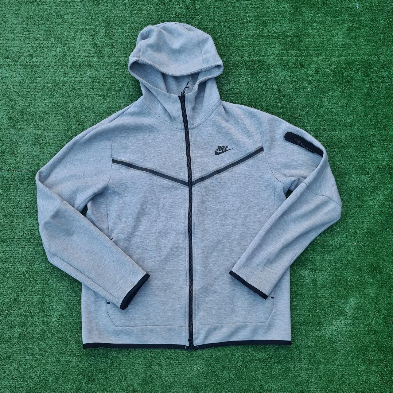 nike tech fleece tracksuit top