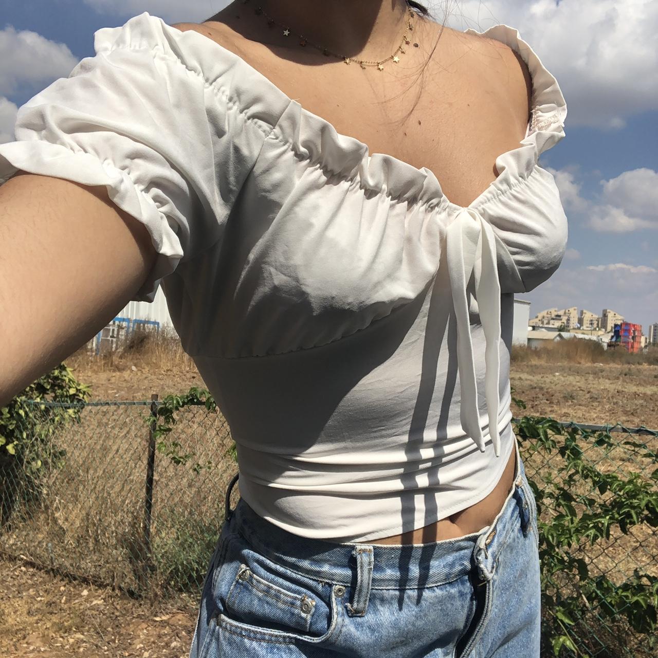 I am gia dupe peasant top I haven t worn it even. Depop