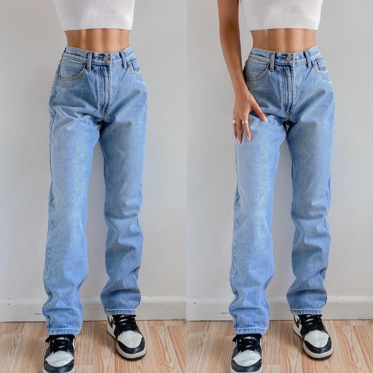 Brandy Melville - Straight Leg Mid Rise Baggy Jeans... - Depop