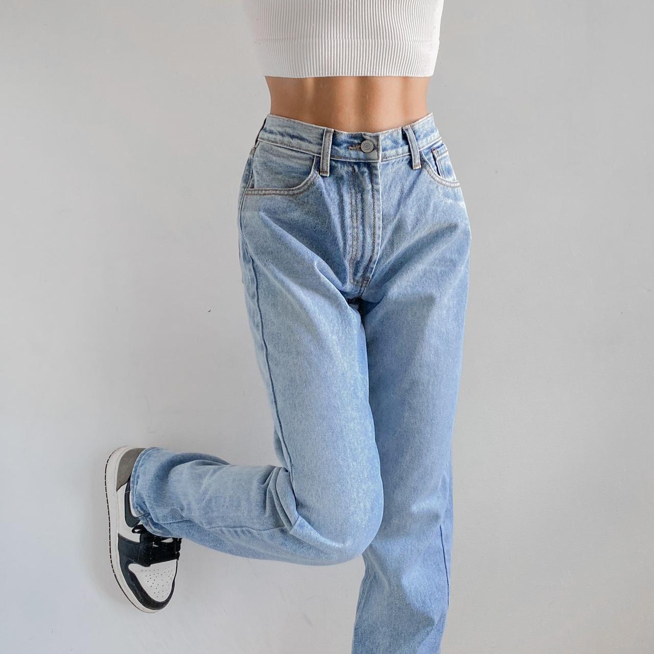 Brandy Melville - Straight Leg Mid Rise Baggy Jeans... - Depop