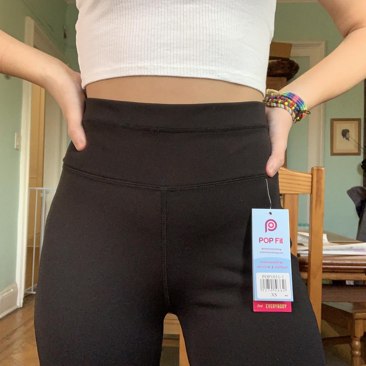 brand new with tag, cropped black pop fit leggings!