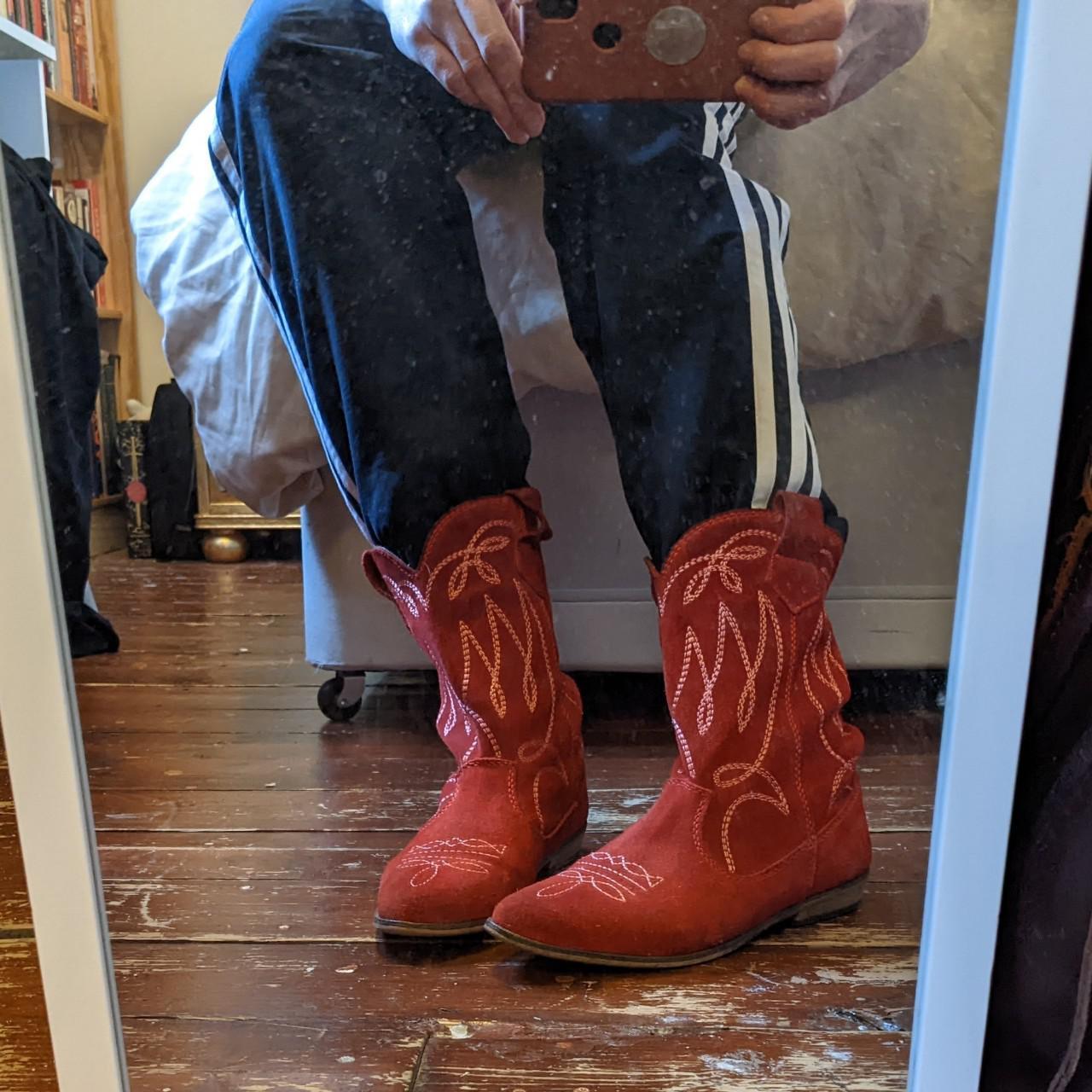 cowboy boots for narrow feet