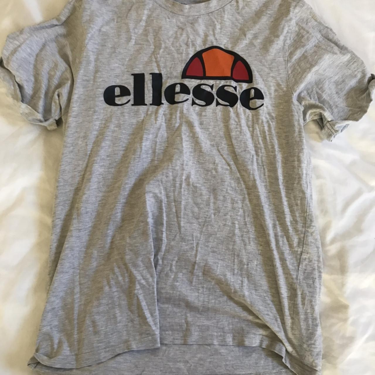 ☁️ Super comfy Ellesse slogan T-Shirt. Perfect for... - Depop