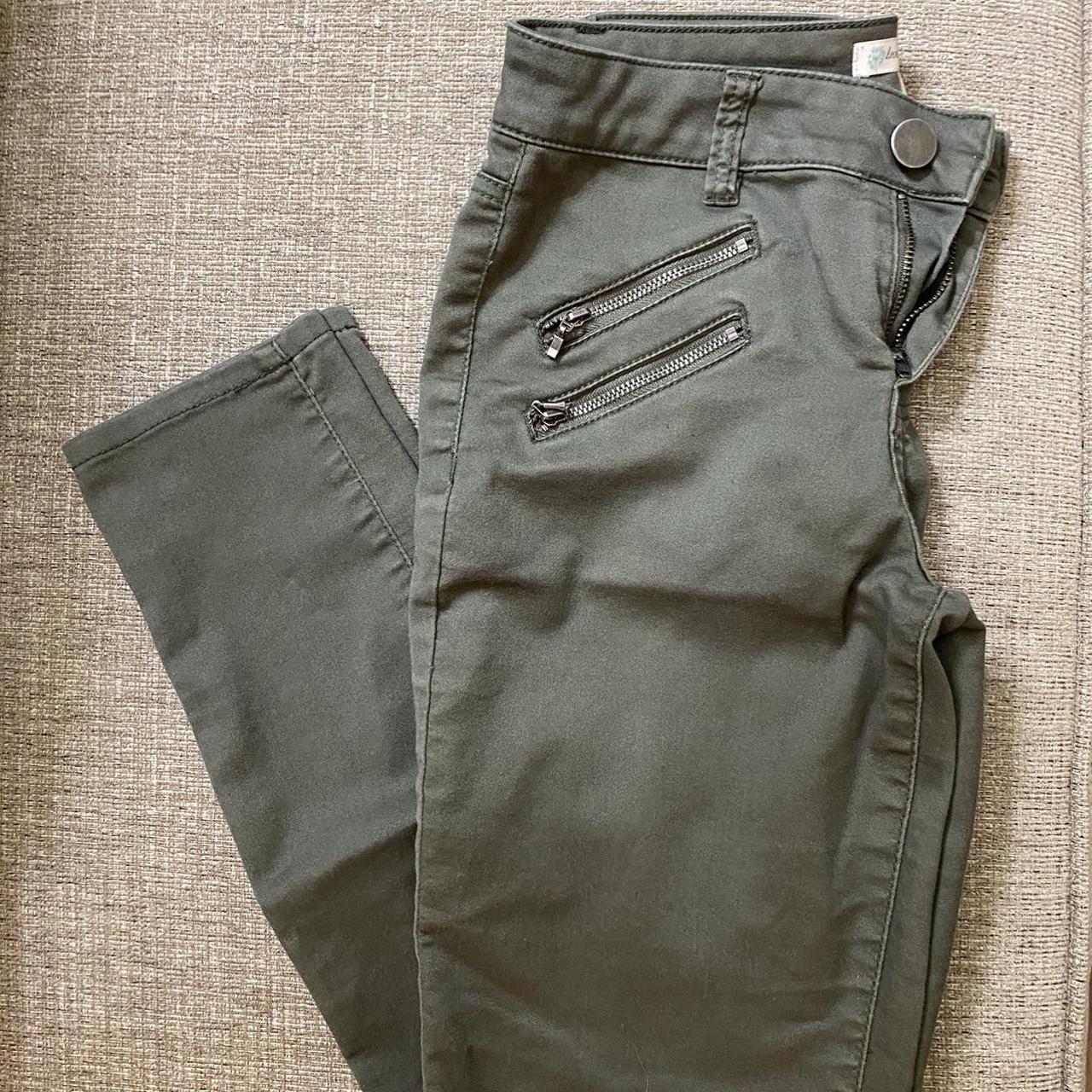Army green skinny jeans with little zippers 💚 Size... - Depop