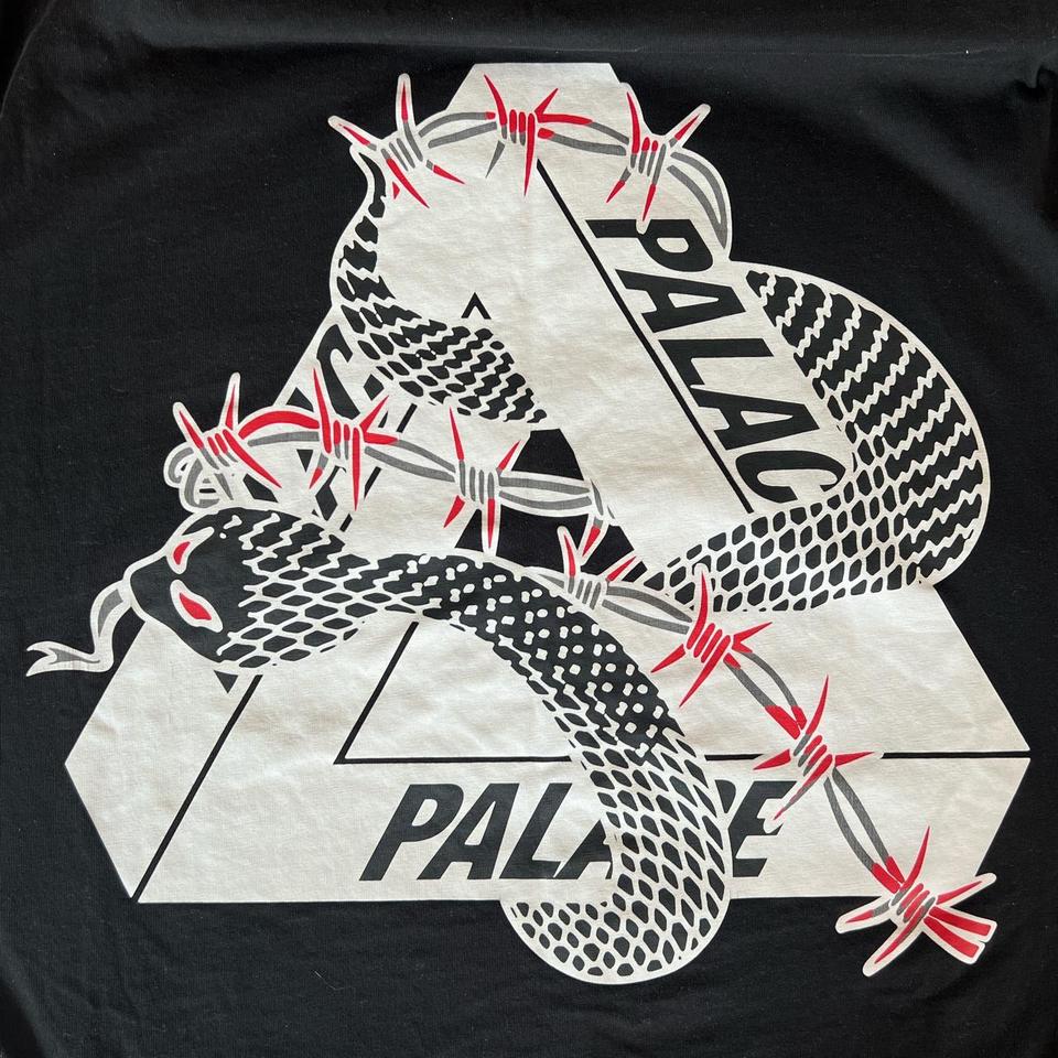 Palace snake tee Size XL Worn a few times Great... - Depop