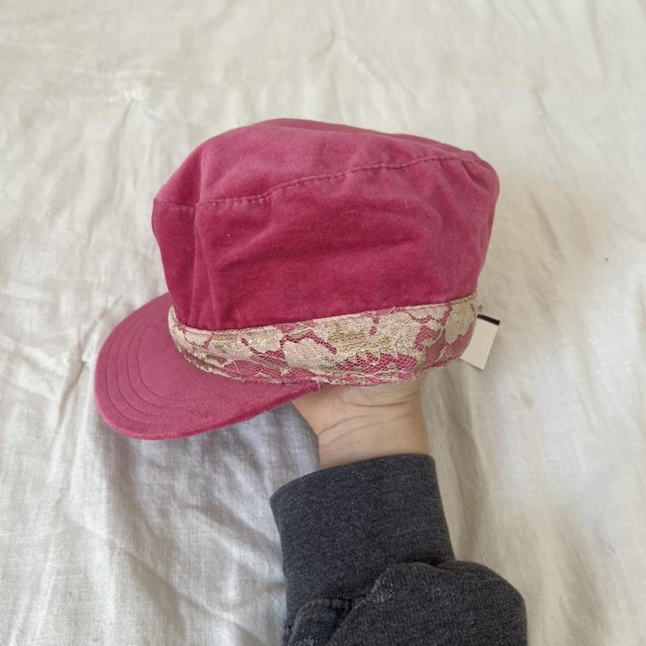 Vintage NY velvet hats Colors red and pink Never - Depop