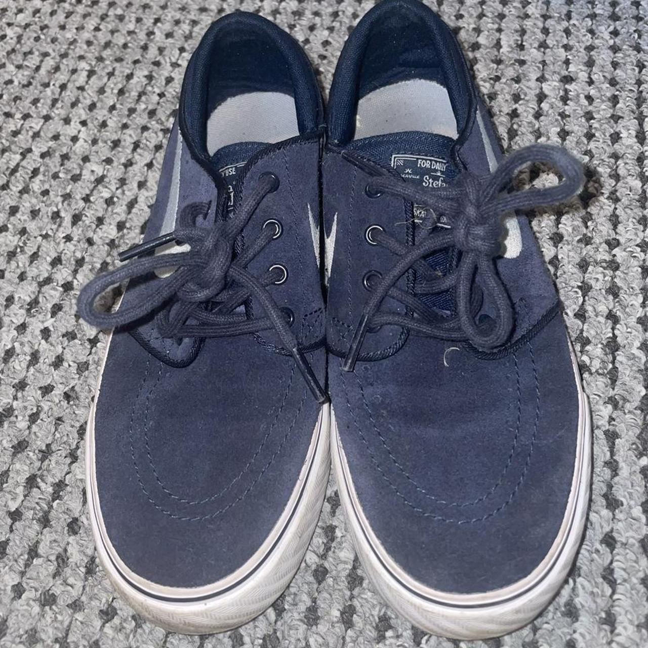 janoski size 4