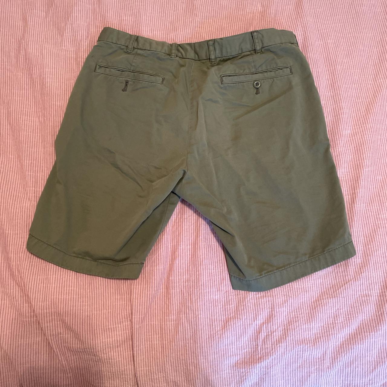 UNIQLO Men's Green Shorts | Depop