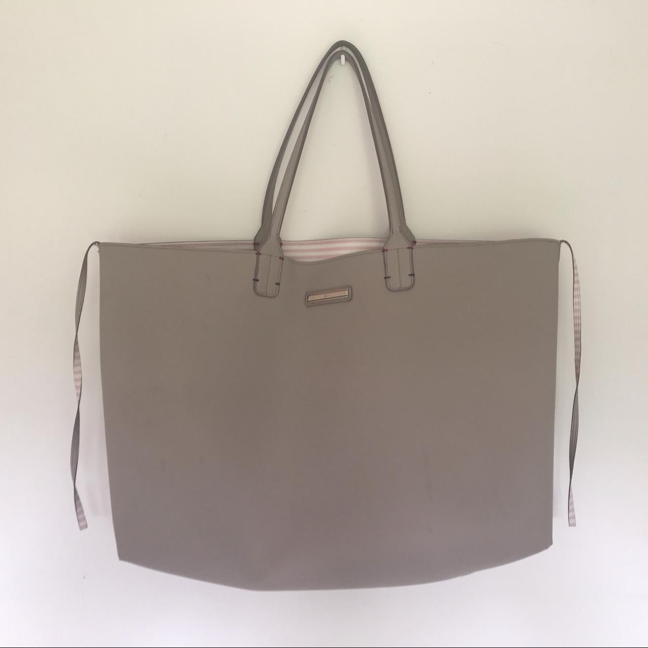 Tommy sales reversible tote