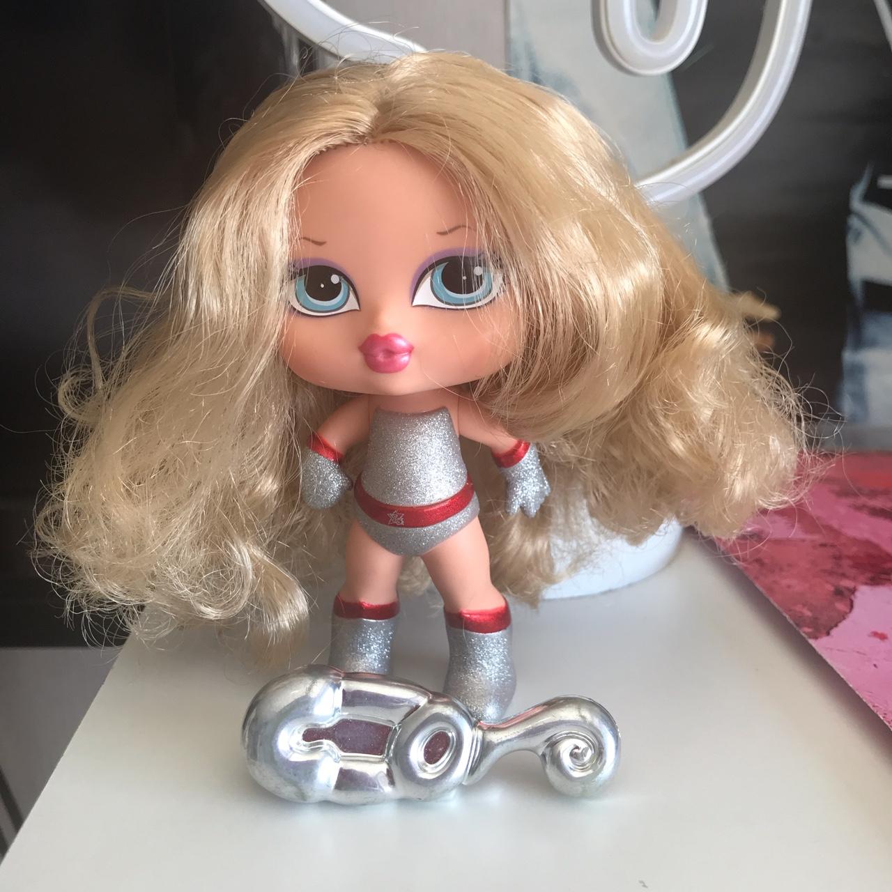 BRATZ SUPER BABYZ CLOE DOLL WITH BRUSH,