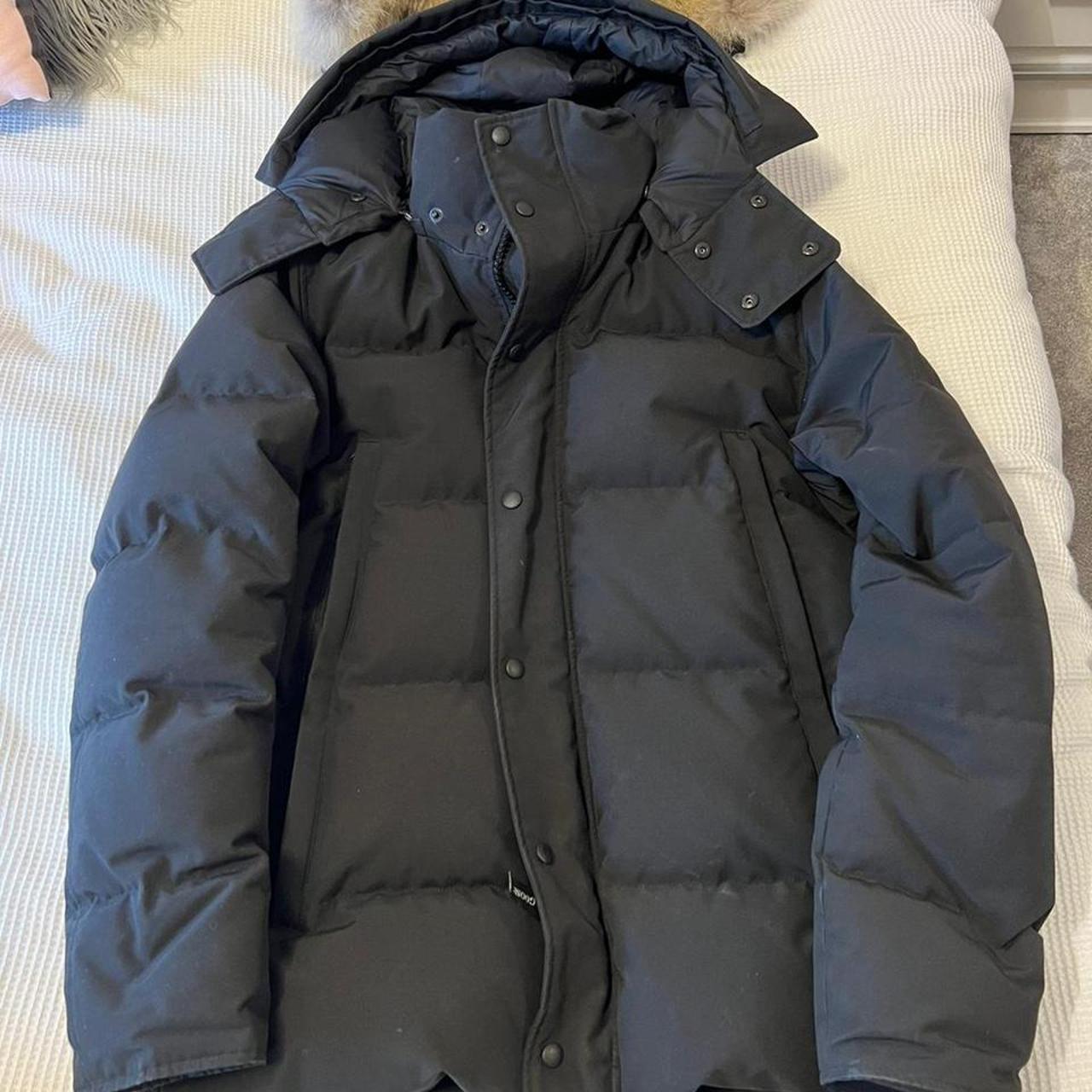 Canada goose Wyndham parka size large , perfect... - Depop