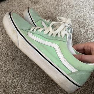 Mint green best sale vans outfit