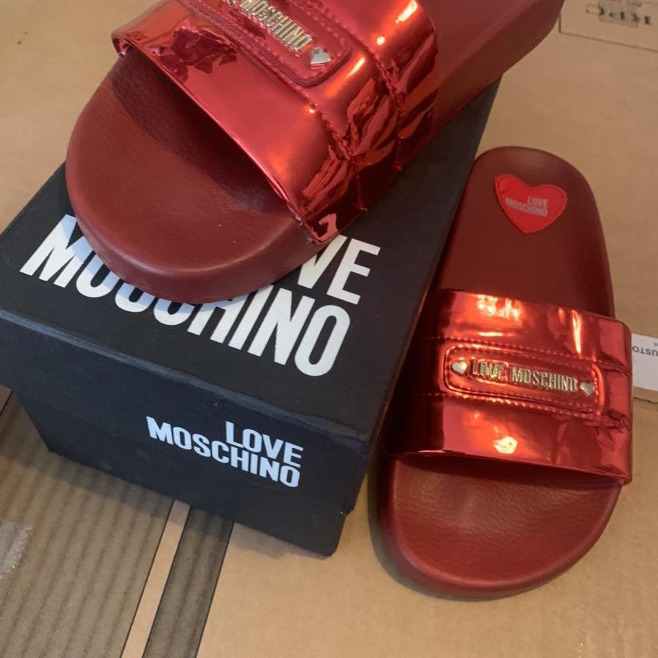 mens moschino sliders