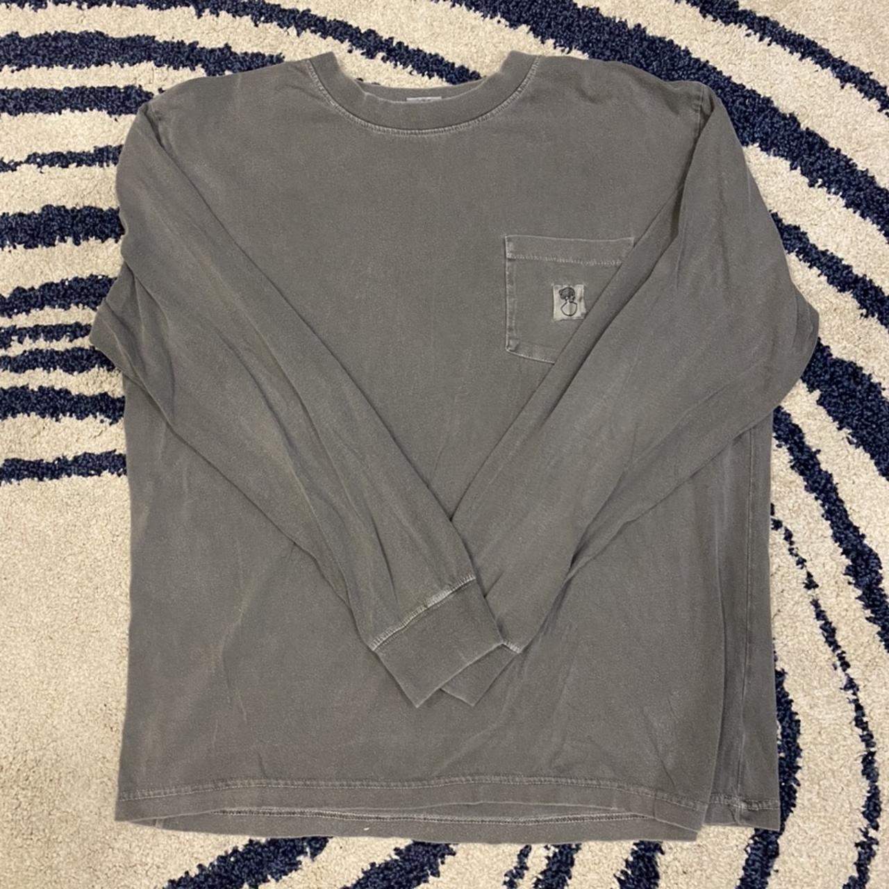 Sick Urban Outfitters long sleeve grey tee! Fits... - Depop