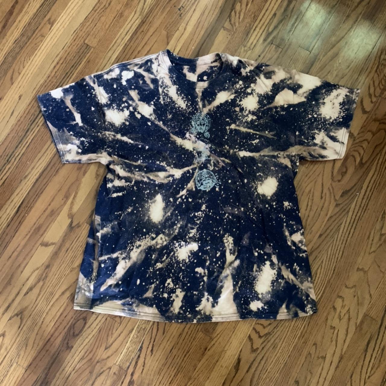 Men's Navy and Silver T-shirt (2)