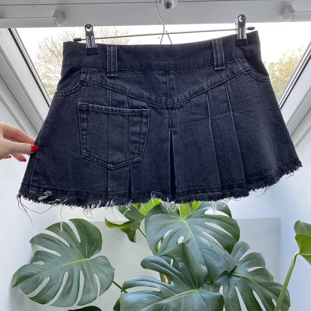 Vintage Black Pleated Low Waisted Denim Mini Skirt - - Depop