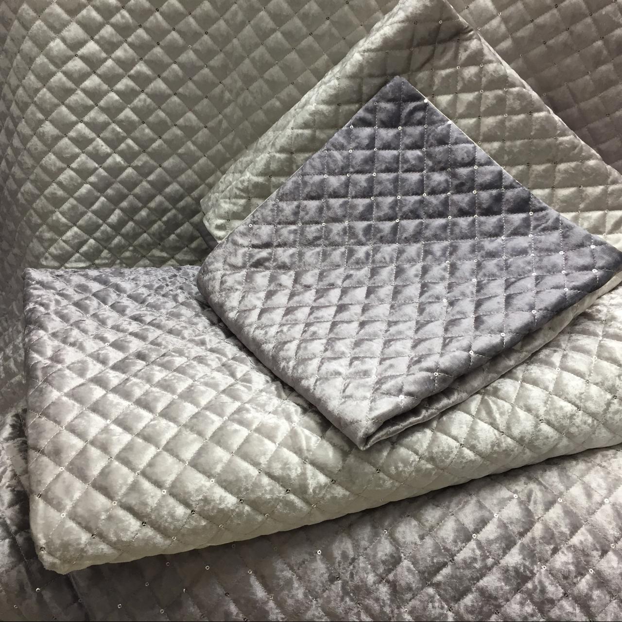 “Gia” opulent Kylie Minogue bedding set ,1 Throw Depop