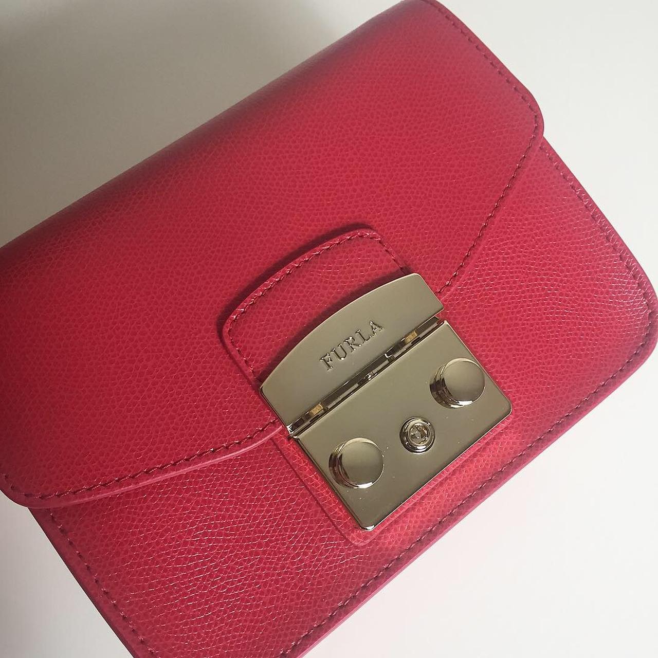 Furla Metropolis Mini crossbody ruby color full