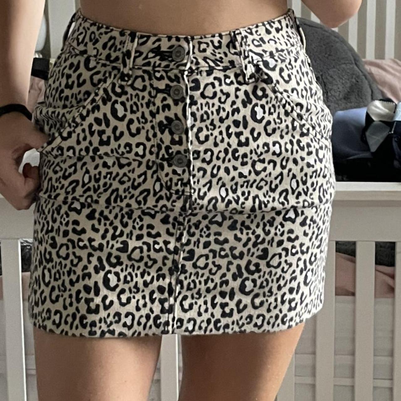 leopard print skirt waist 24 size