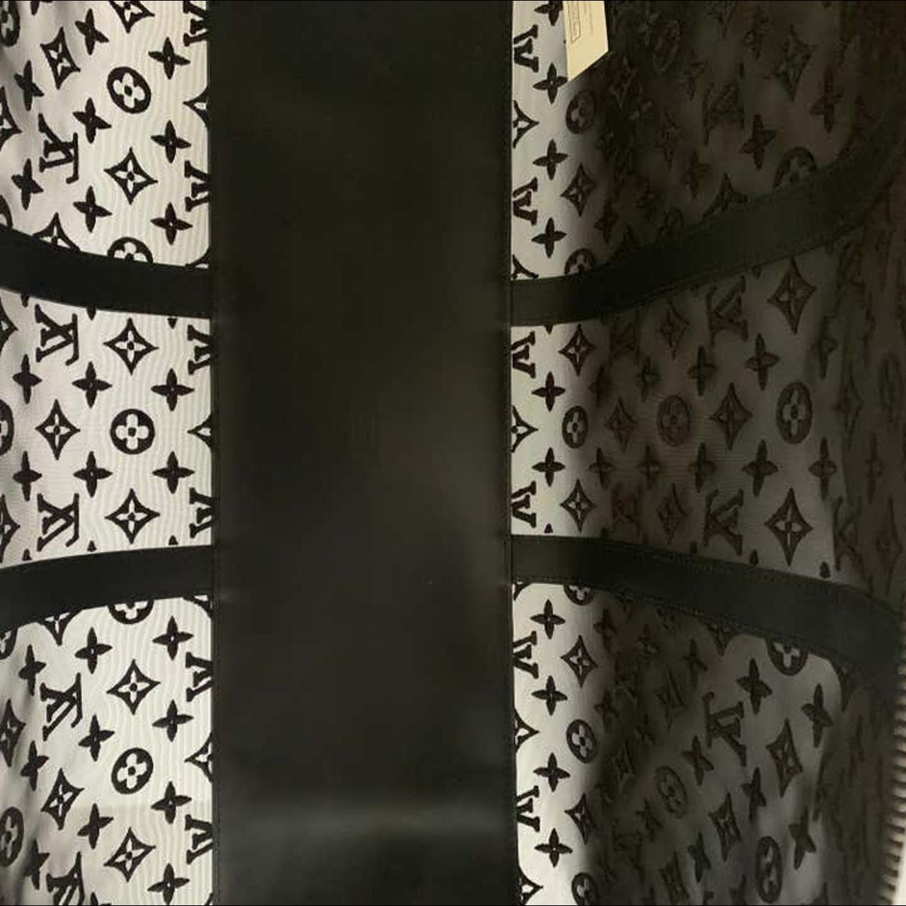 Louis Vuitton Keepall Bandouliere 40 Monogram - Depop