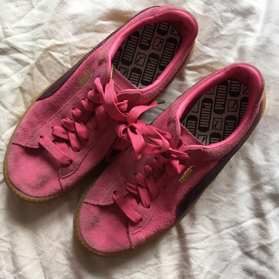 Hot pink hot sale pumas women's