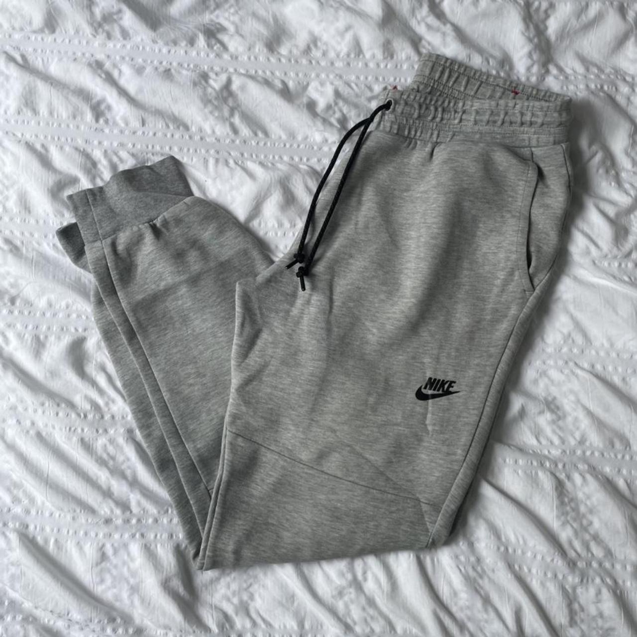 Nike Tech Fleece Old Season Size Medium 710 Depop 4899