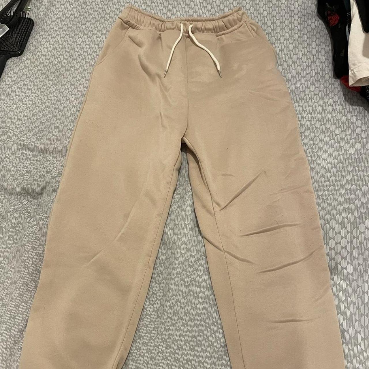 Cream joggers - Depop