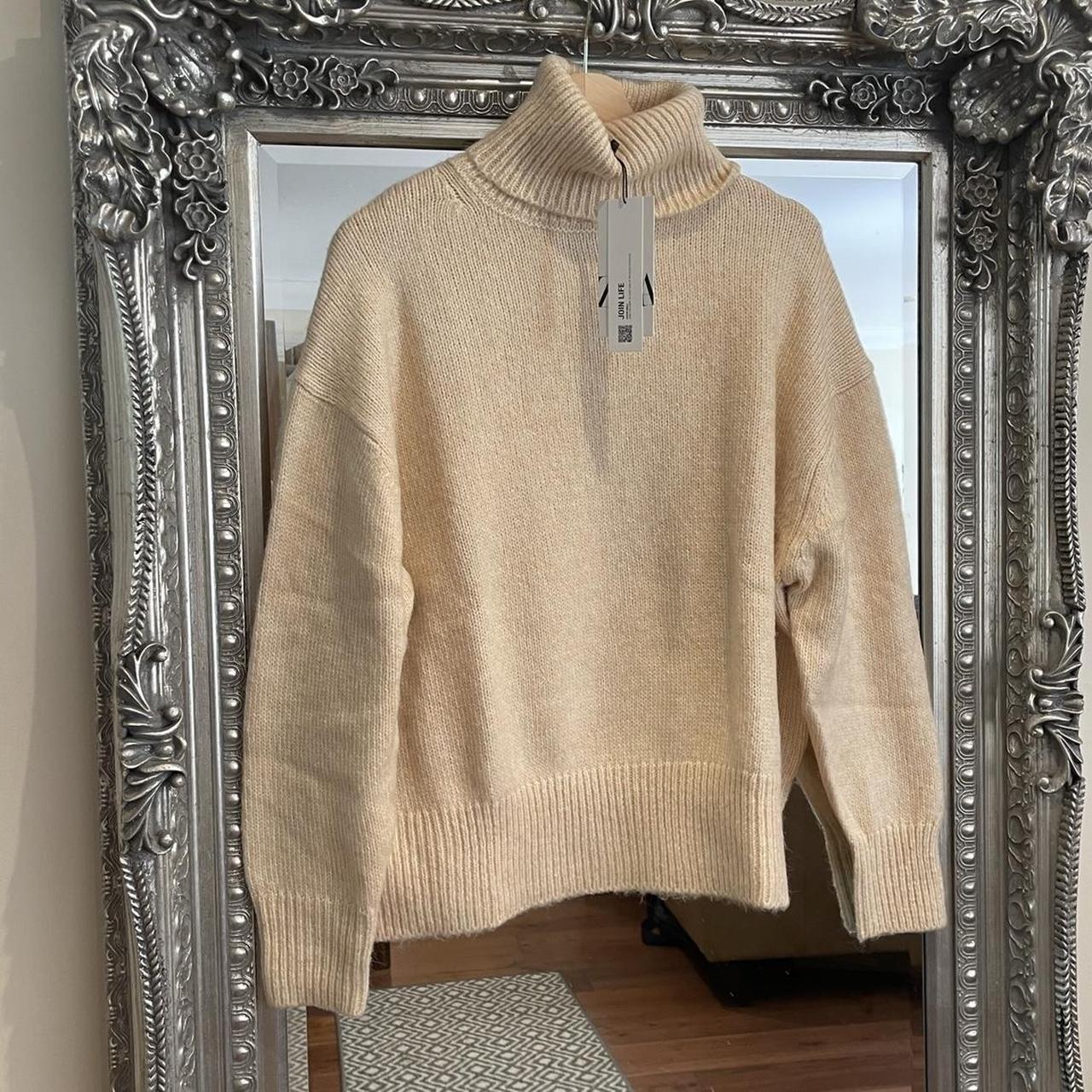 Zara cream knitted sweater size Large Perfect for... Depop