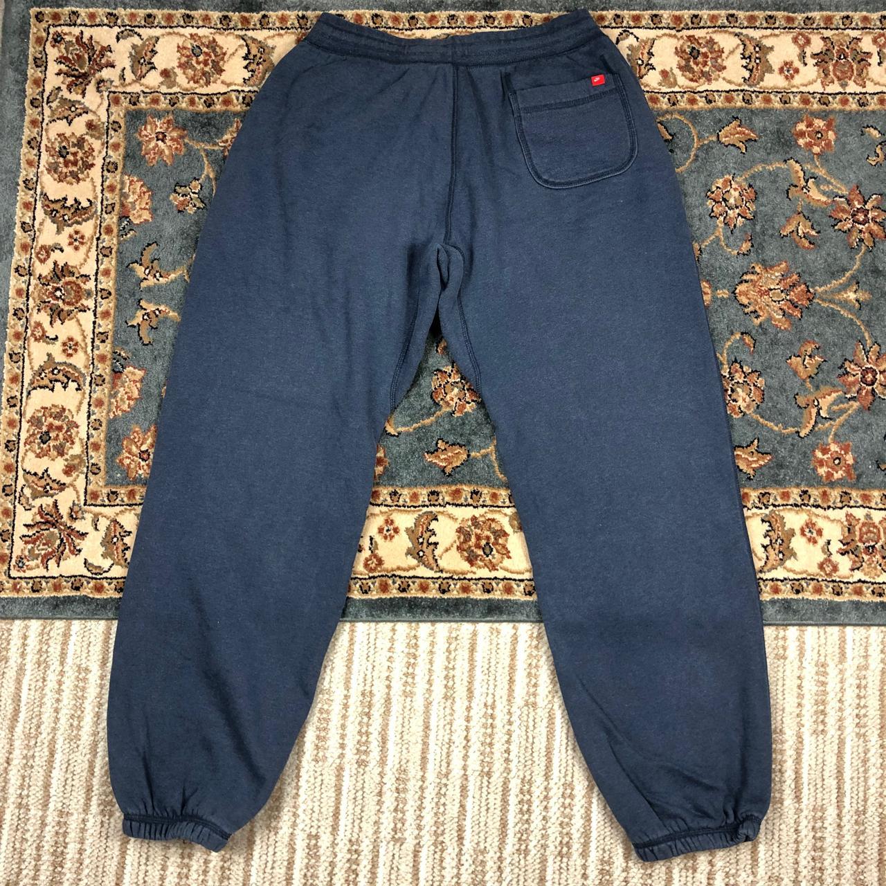 royal blue joggers nike