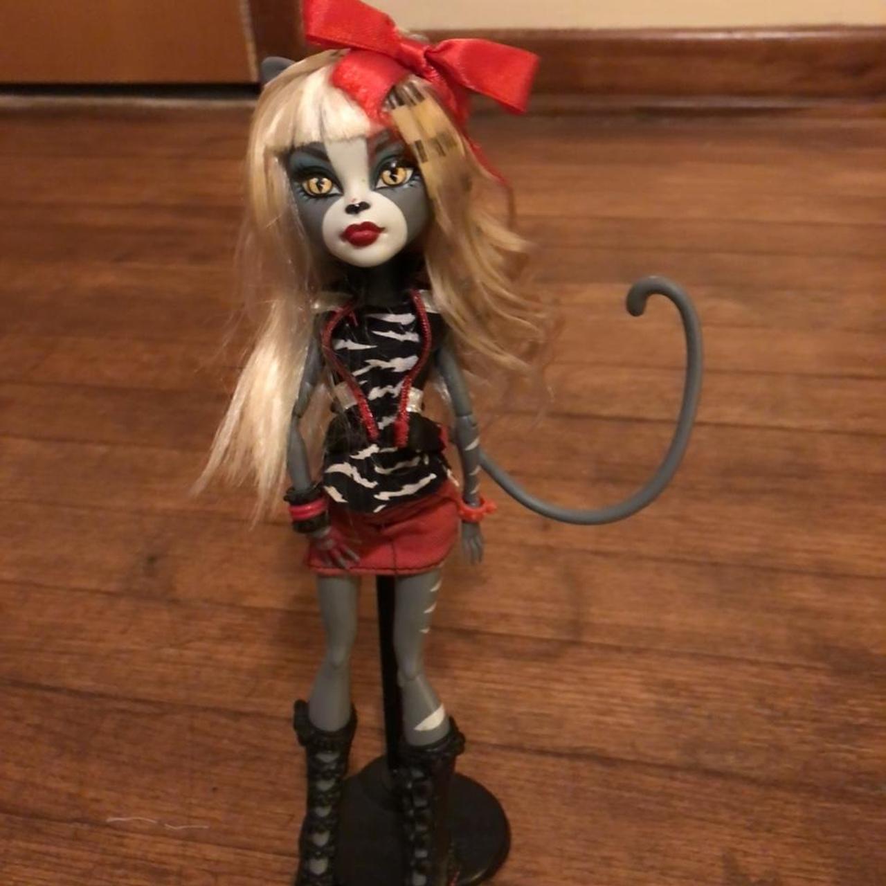 meowlody monster high doll / hair is just a little... Depop