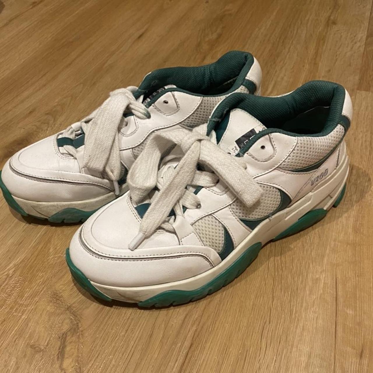スニーカー Catfish Sneakers - Axel Arigato - White/Green Kale - Leathe Axel Arigato, Sneakers that never put a foot wrong