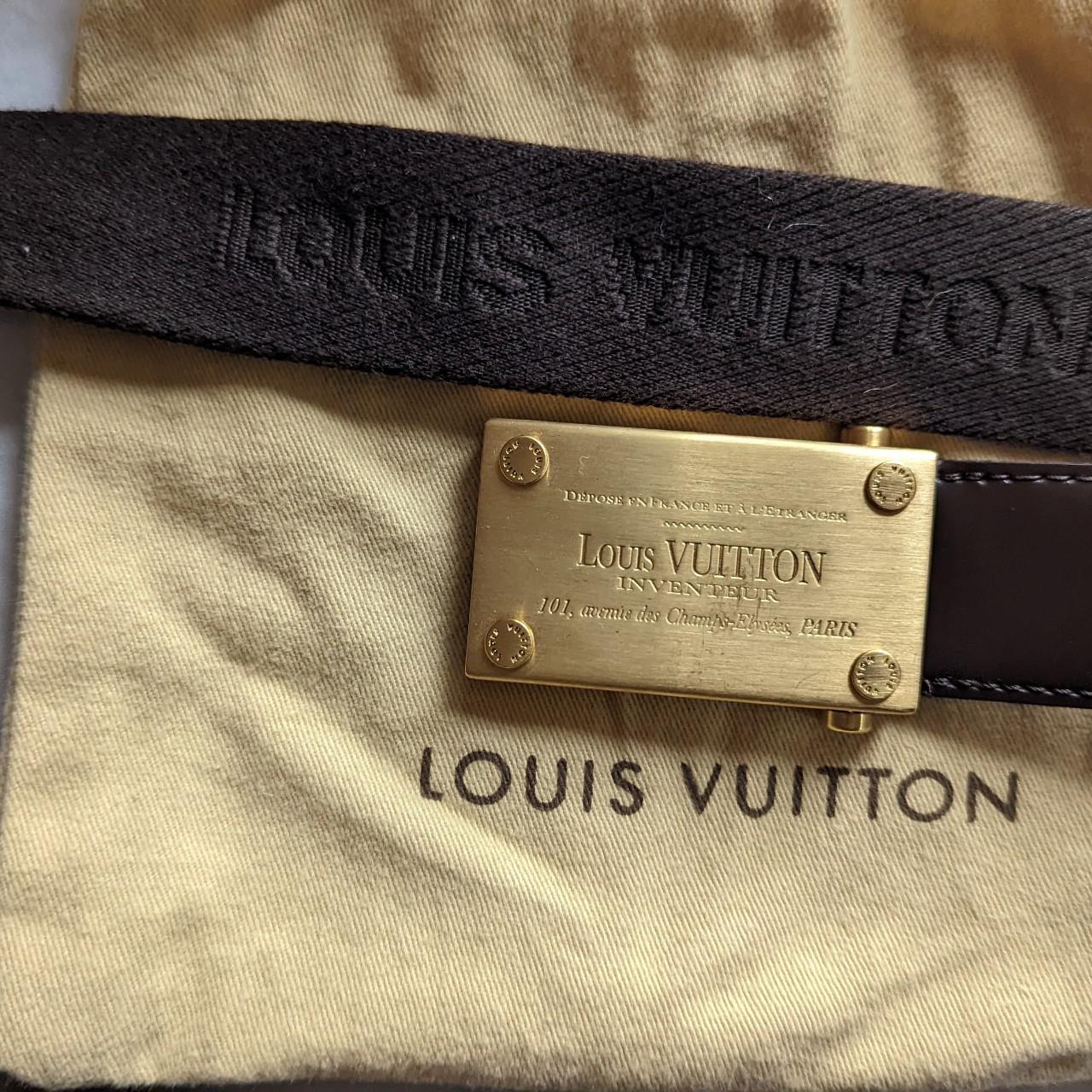 size 44-115 louis v belt barely wore this mf great - Depop