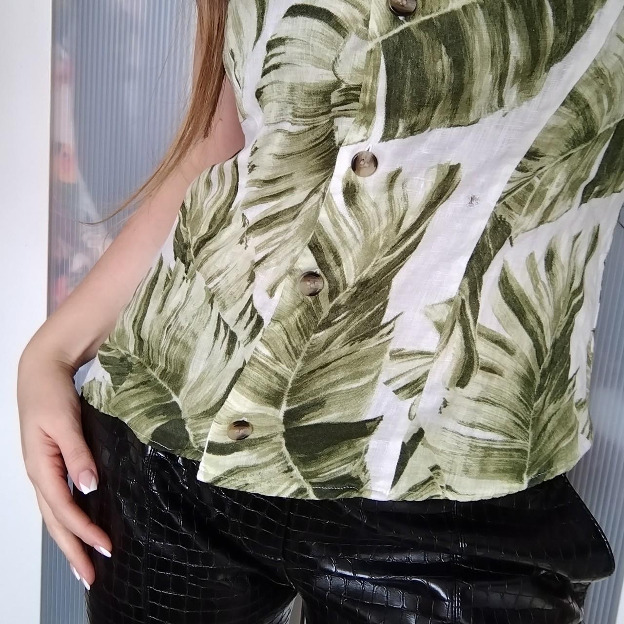 H&M Women's White and Green Vest Depop