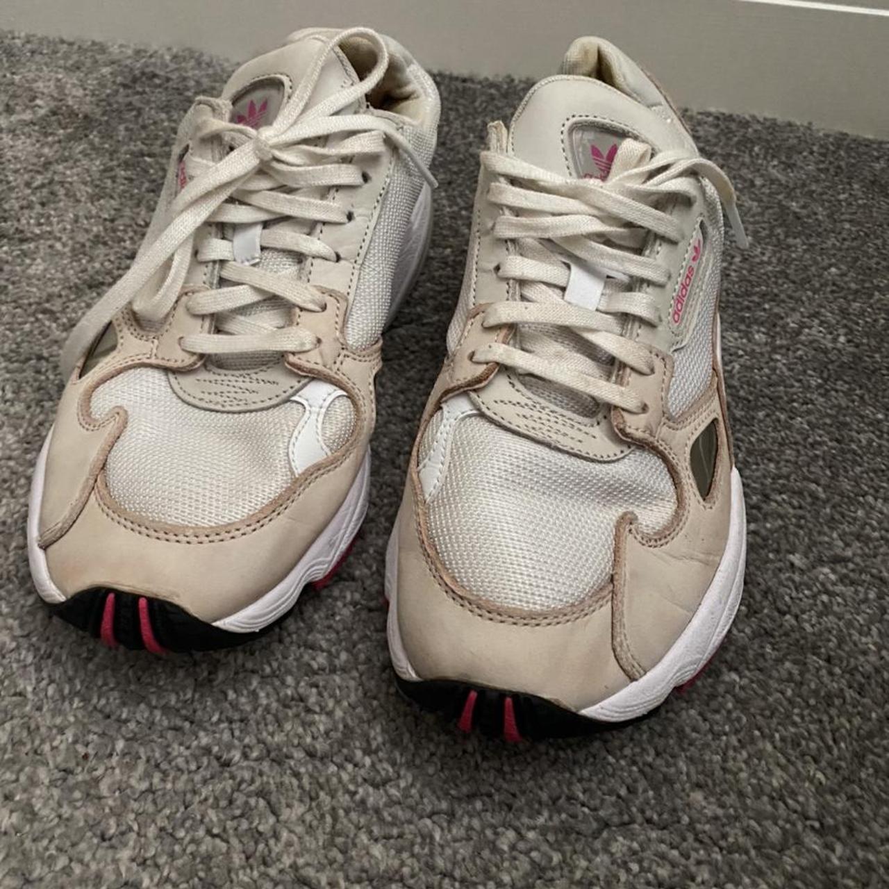 adidas falcon size 6