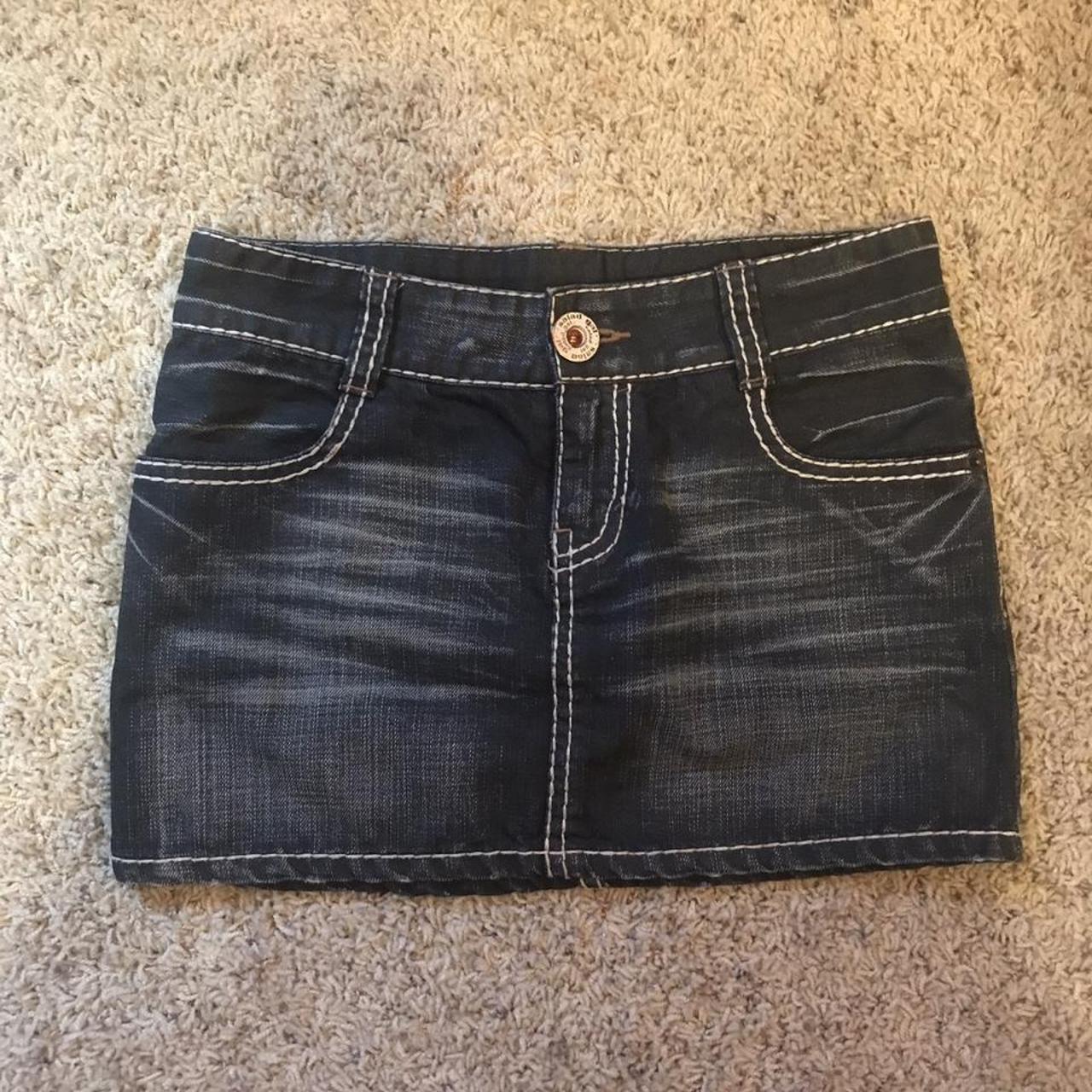 item listed by maliamgv