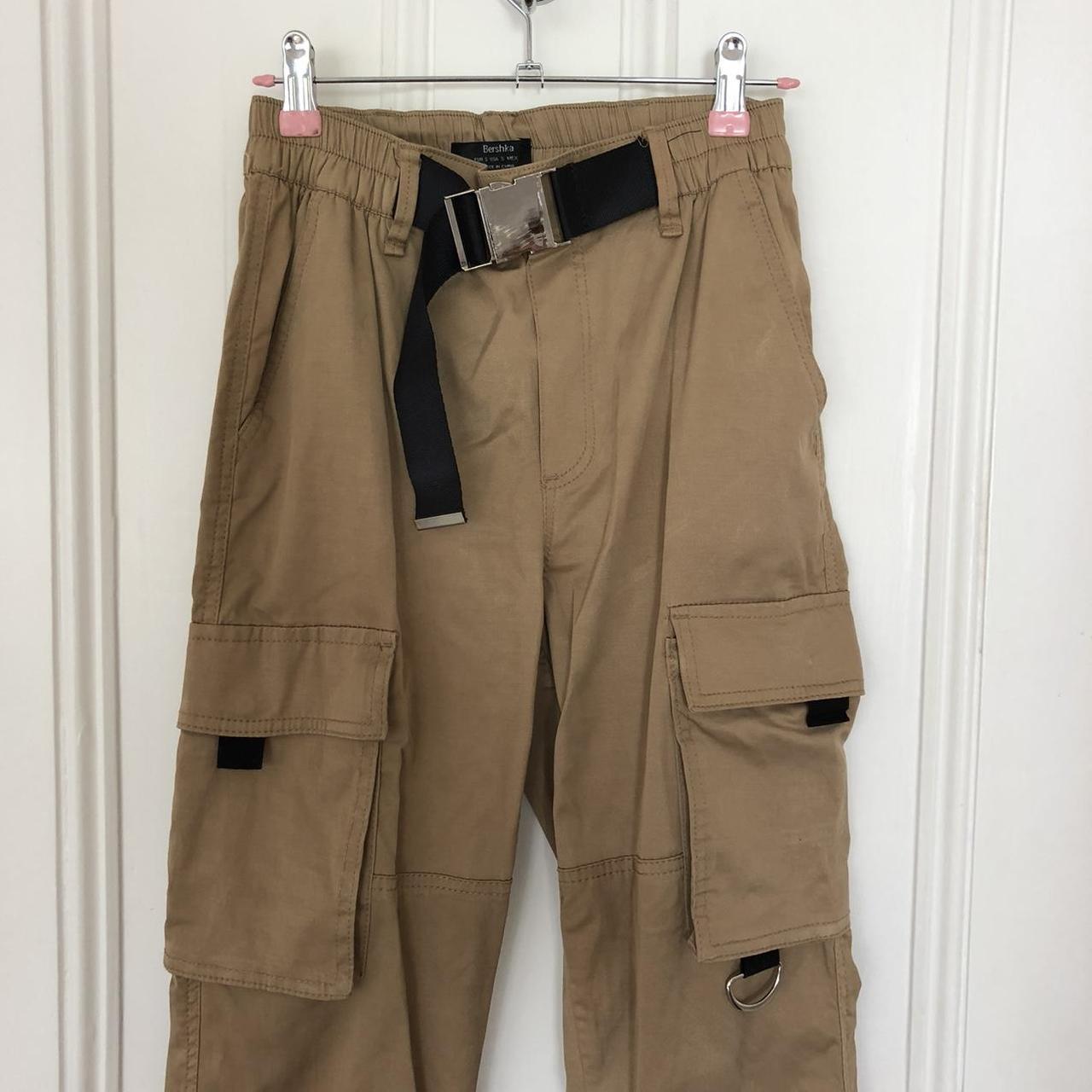 bershka cargos