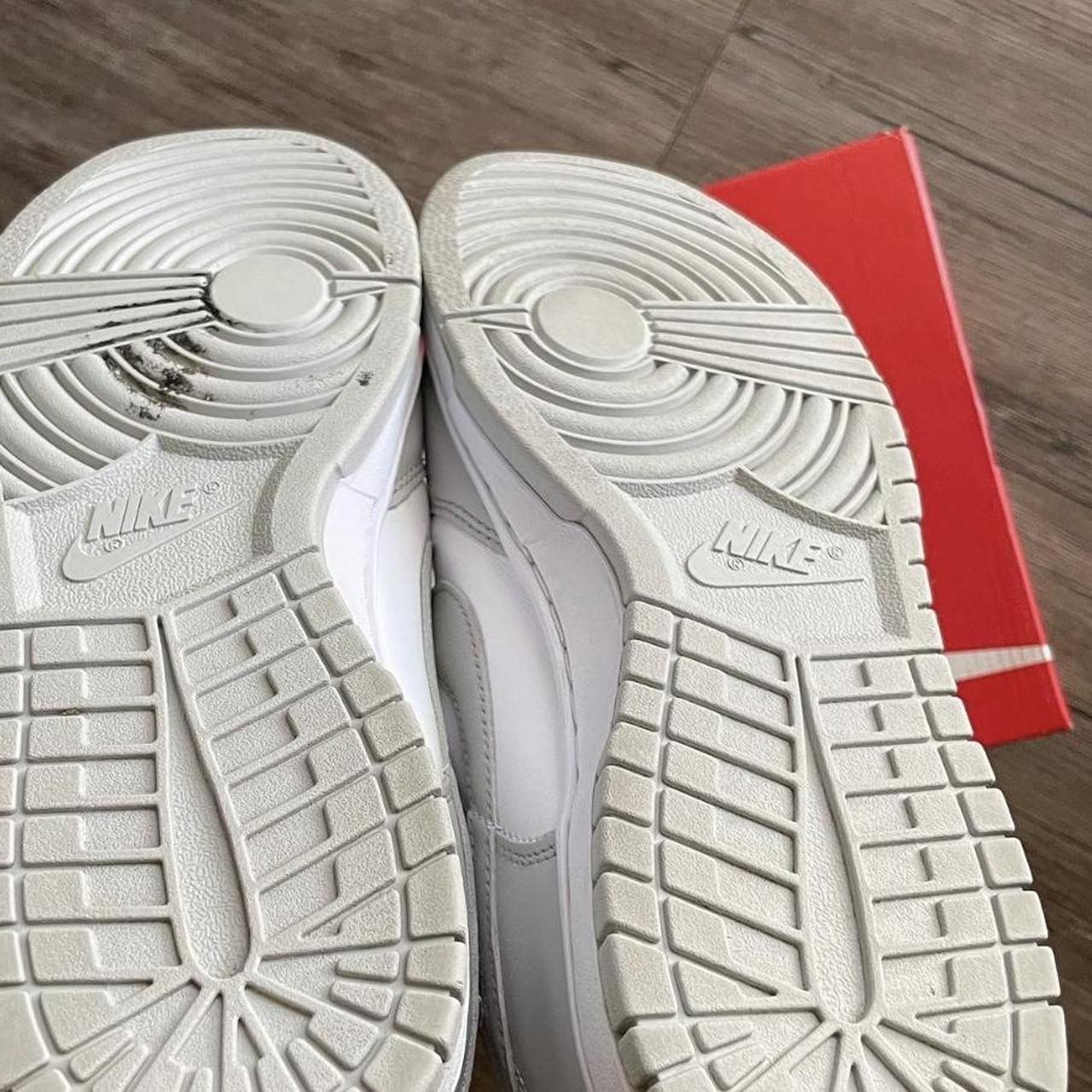 dunk low grey fog on foot