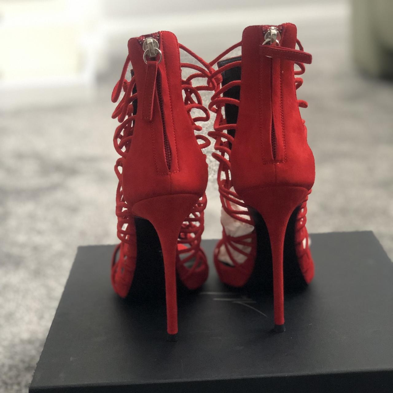 Red High Heels - Lopes & Sciannelli