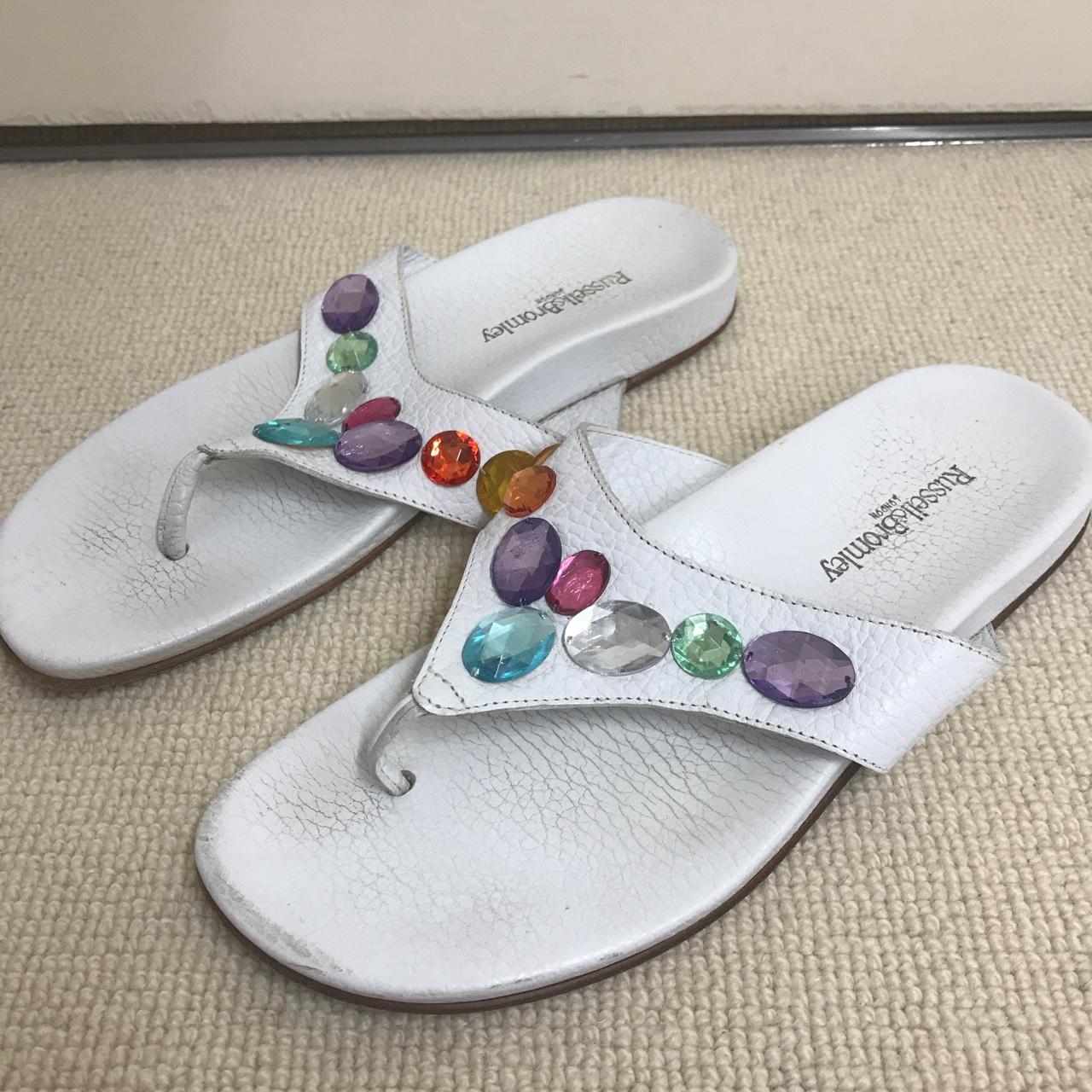 RUSSELL BROMLEY WHITE SANDALS WITH COLOURED GEM Depop