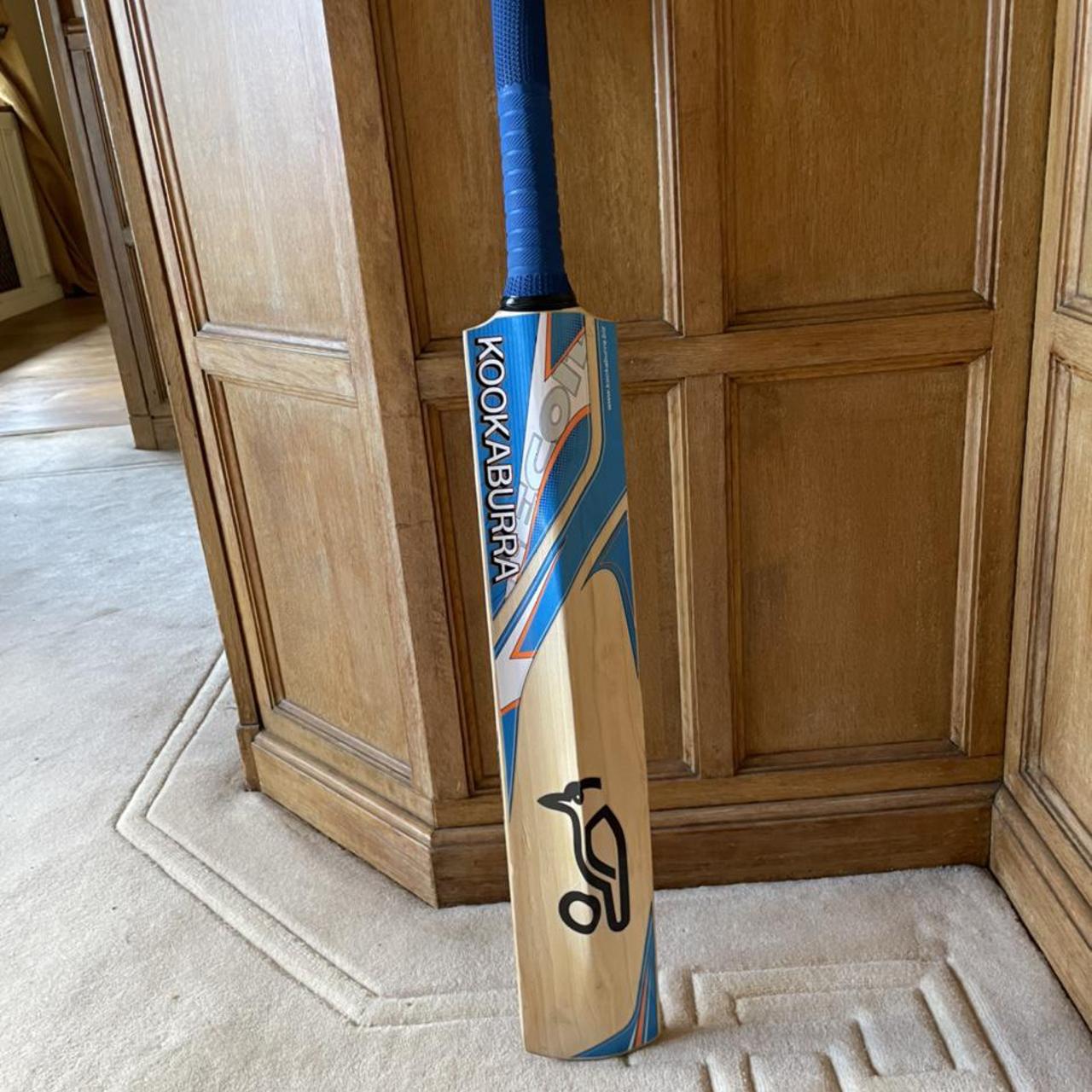 Kookaburra Recoil 250 Big Edge Cricket Bat In good... Depop