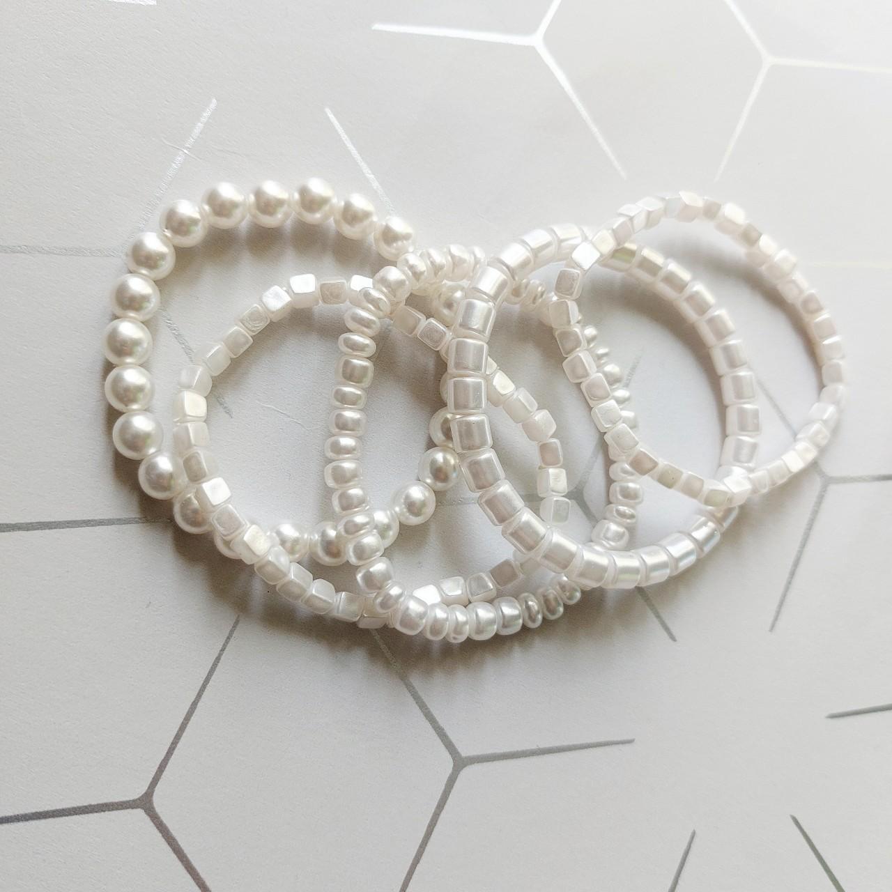 💫 Set of 5 gorgeous pearl effect white beaded... - Depop