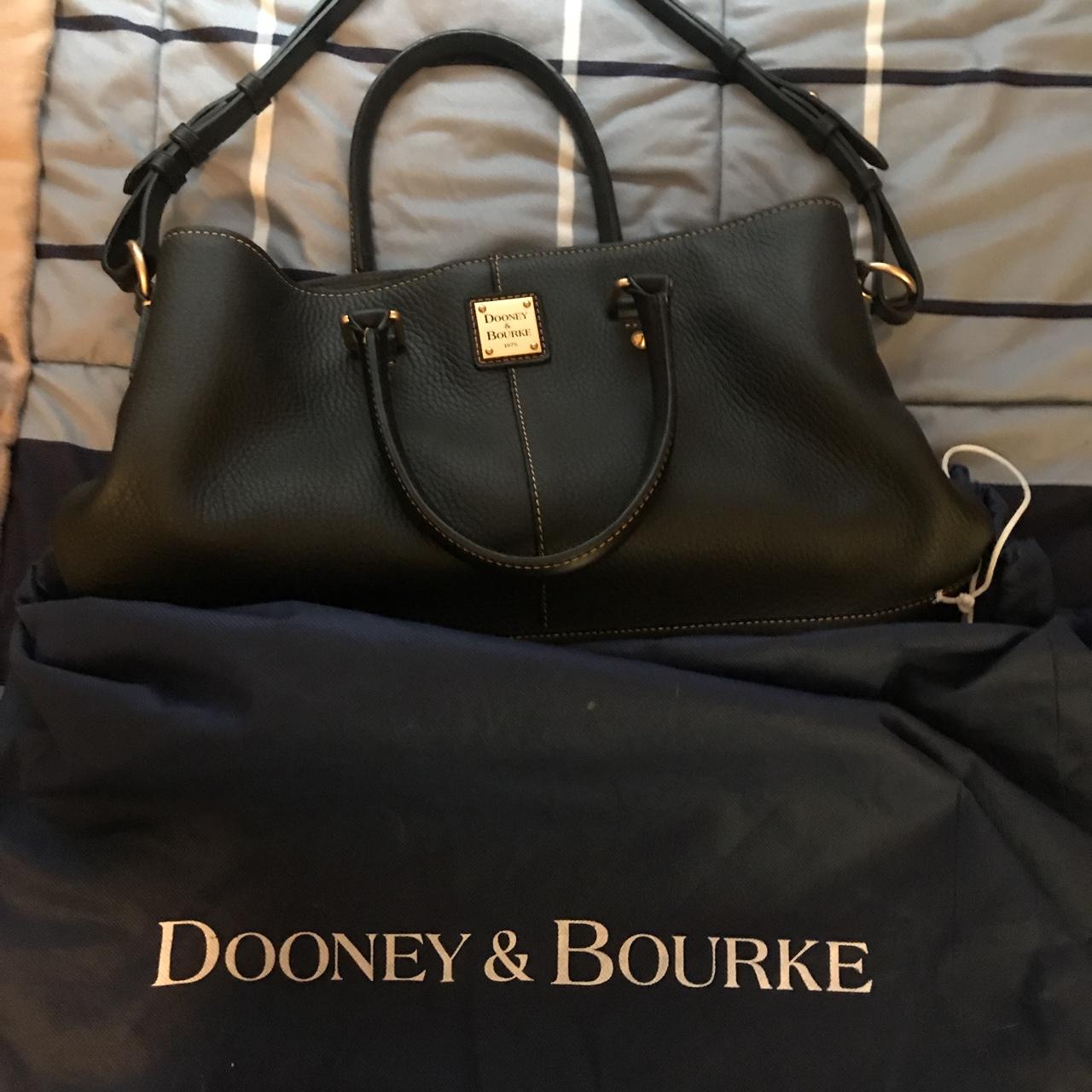 Dooney and bourke hot sale pebble grain large barlow