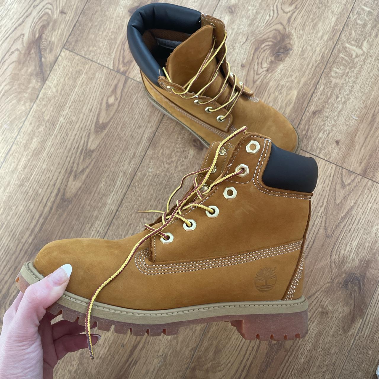 Timberland boots store size 4 womens