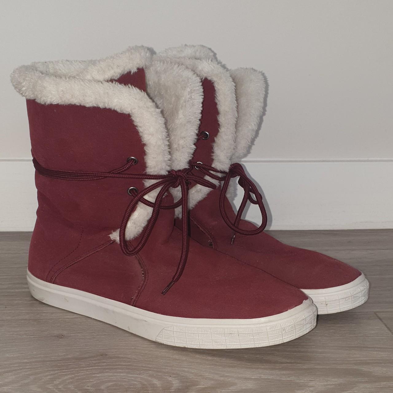 Maroon uggs deals boots