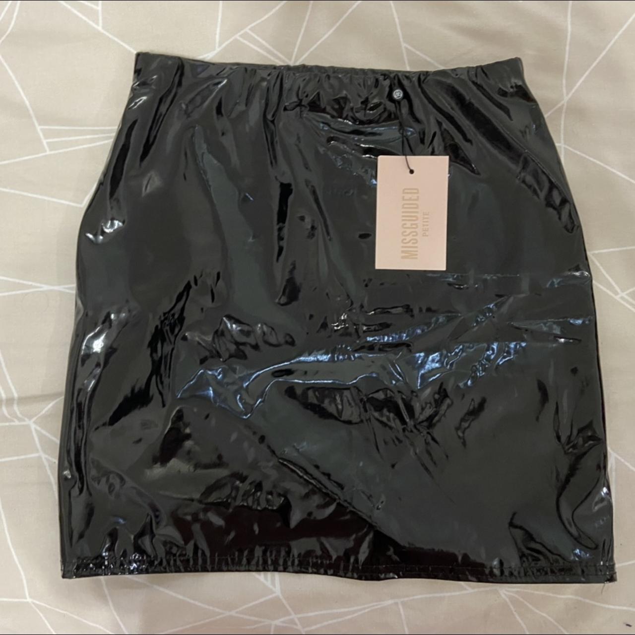 brand new Missguided black vinyl mini skirt. Size 6