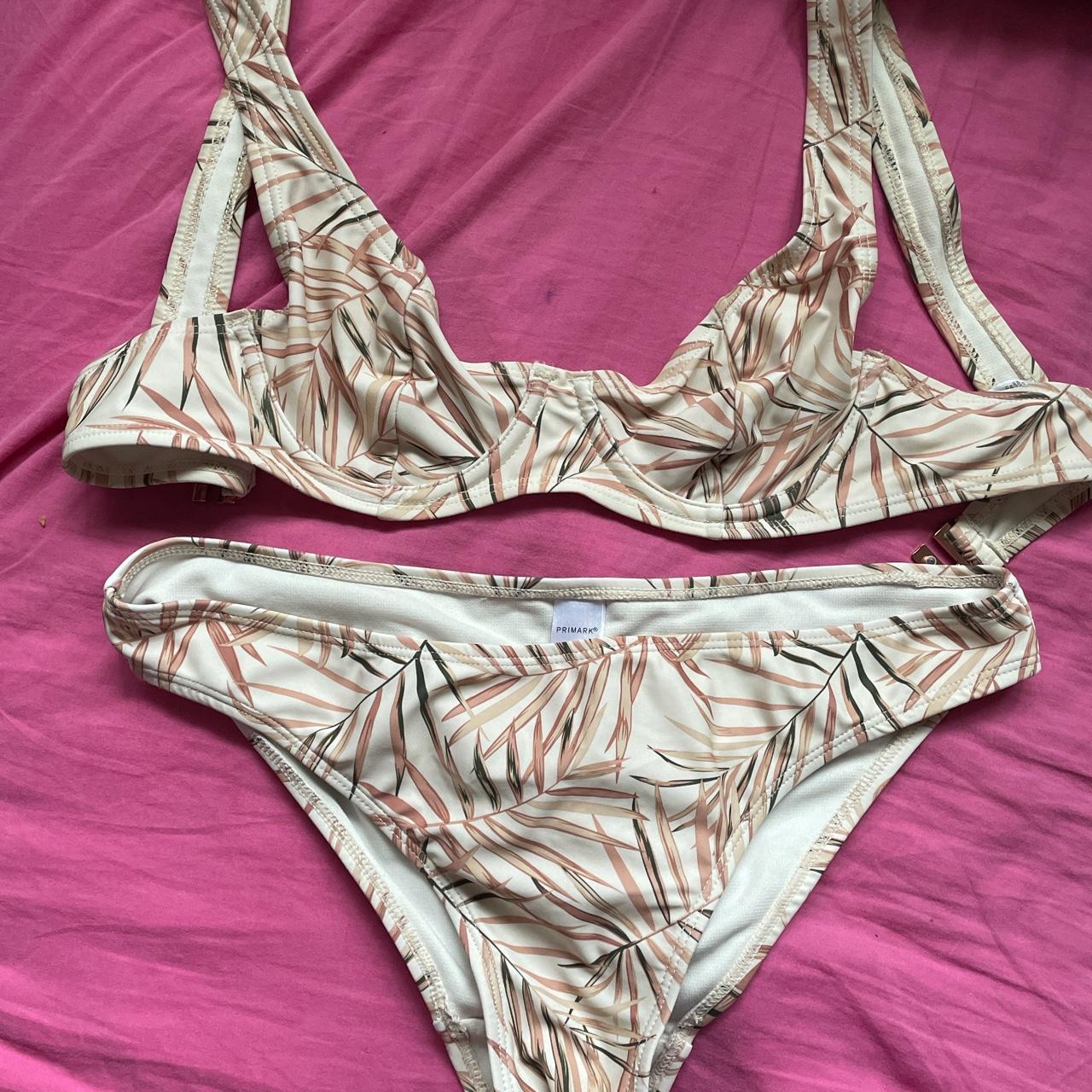 Bikini set so gorgeous #y2k #vintage - Depop