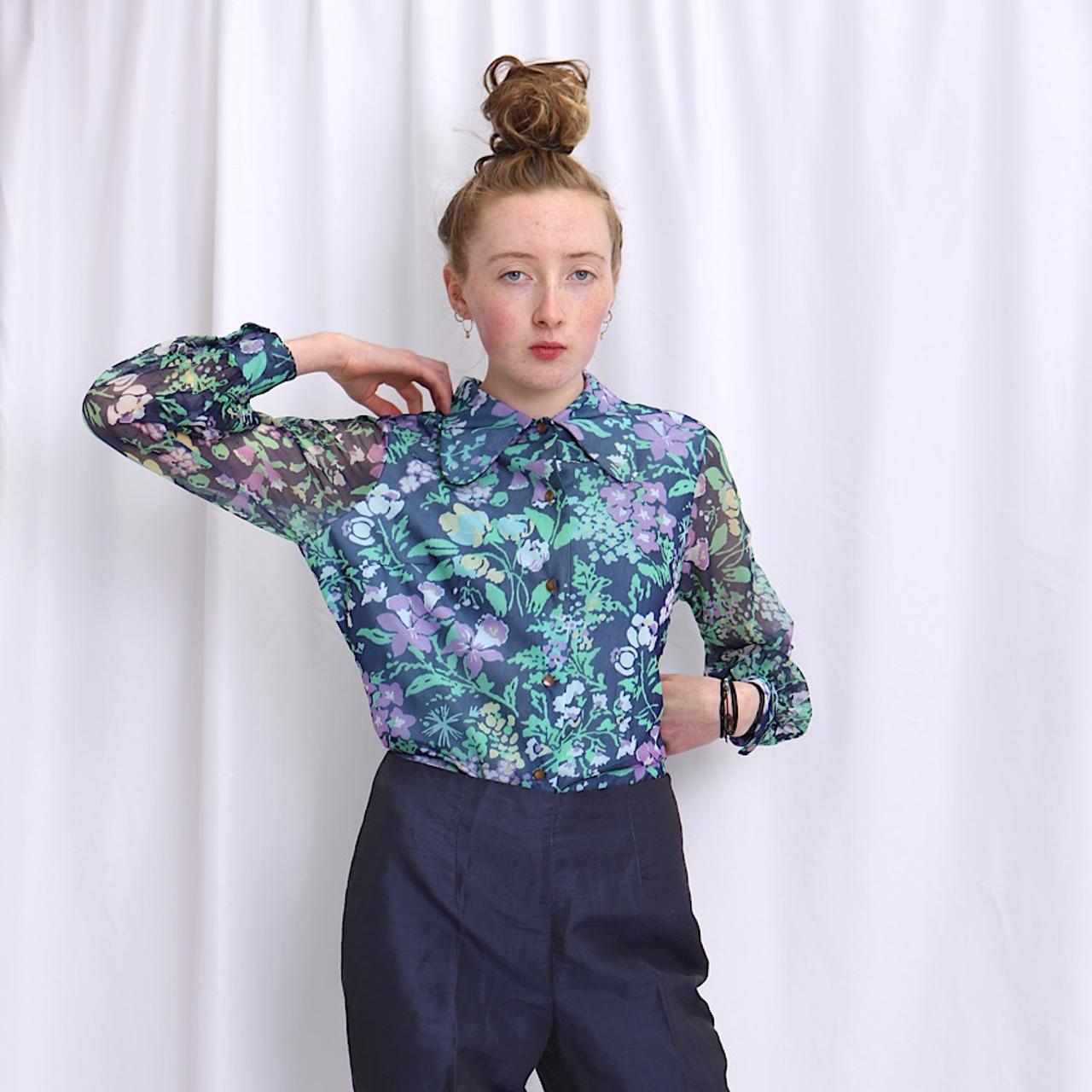 70s VINTAGE FLORAL SHIRT. This 70s shirt has a long... Depop