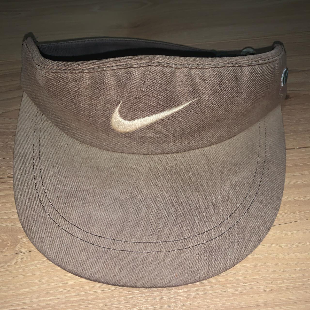 tan nike visor