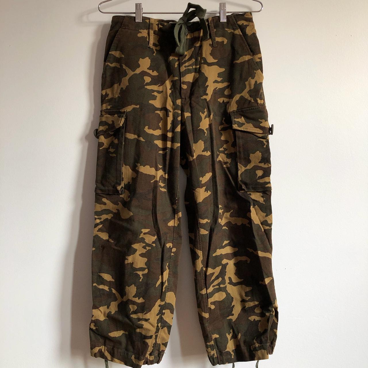 PROENZA SCHOULER camo cargo style pants. Mid rise